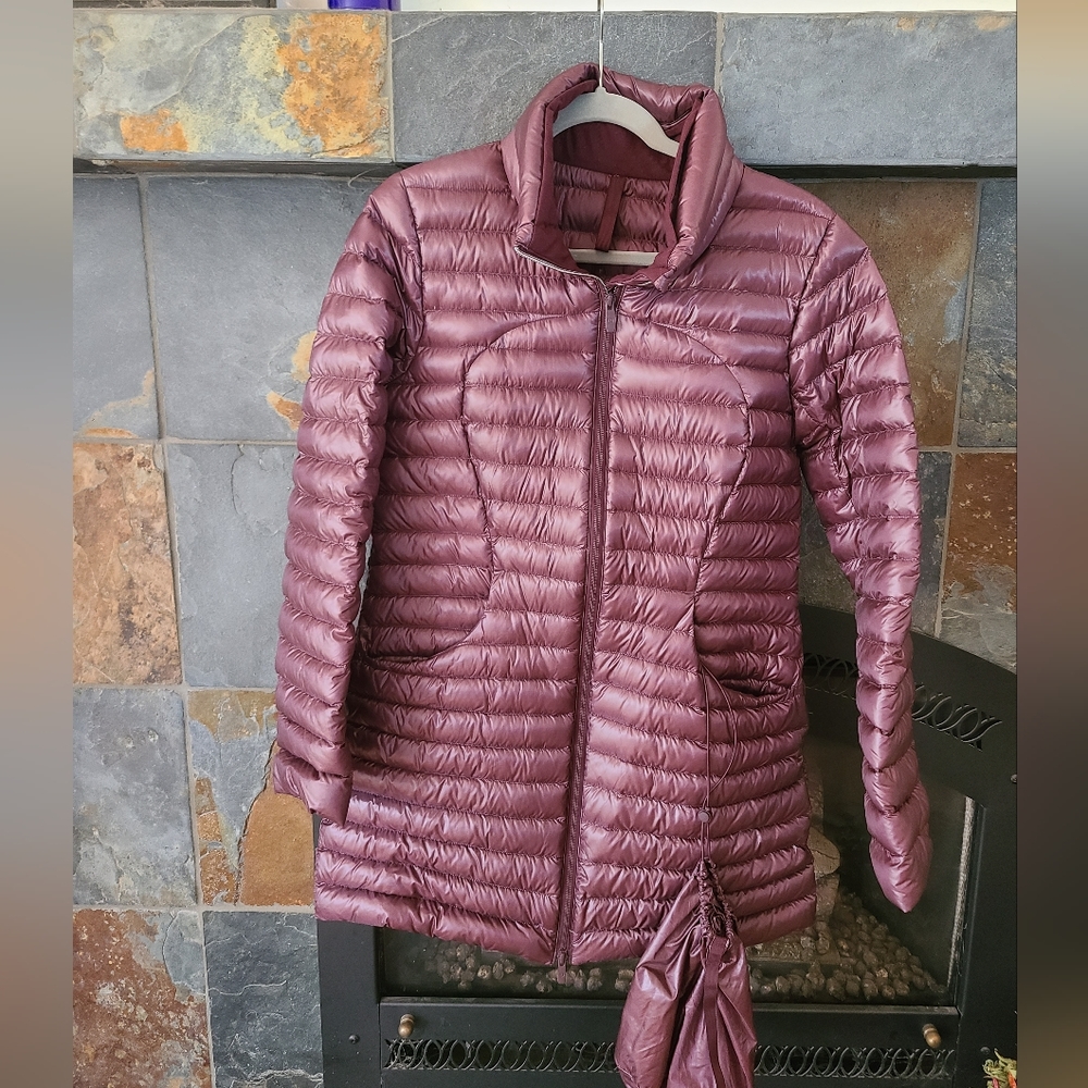 Lululemon Athletica Pack it Down Shine Down Puffer Jacket *long dark Bordeaux